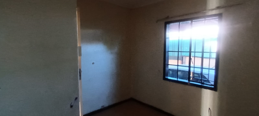 2 Bedroom Property for Sale in Elandspoort Gauteng
