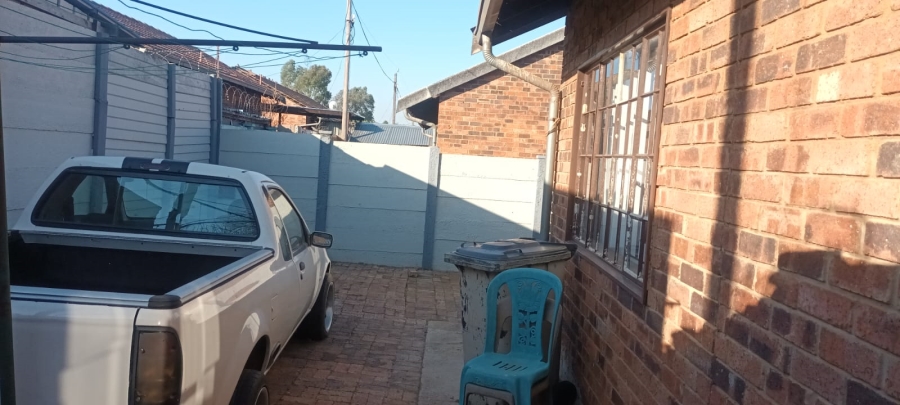 2 Bedroom Property for Sale in Elandspoort Gauteng