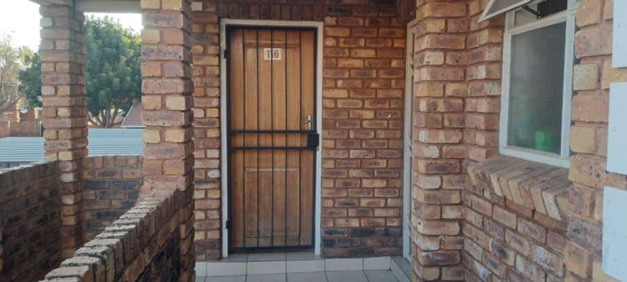 2 Bedroom Property for Sale in Clarina Gauteng