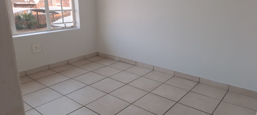 2 Bedroom Property for Sale in Clarina Gauteng