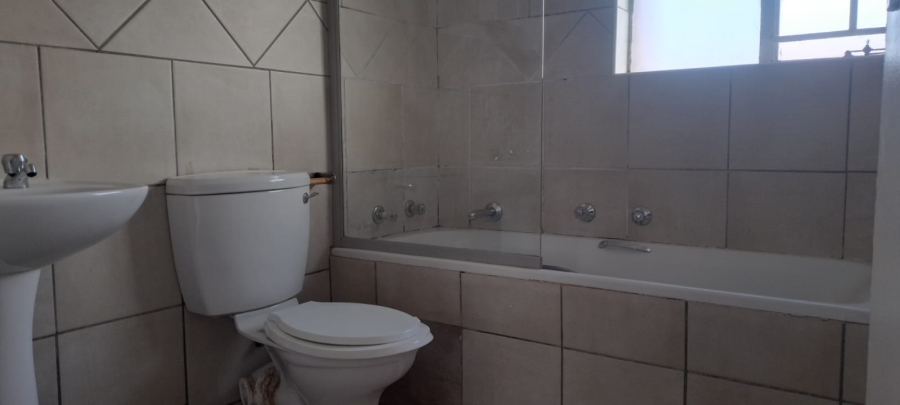 2 Bedroom Property for Sale in Clarina Gauteng