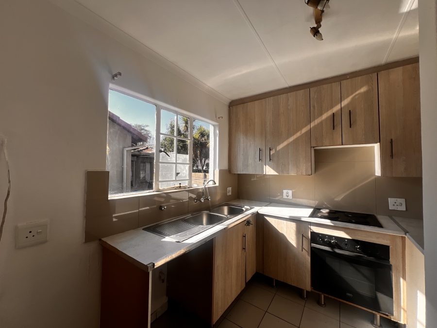 3 Bedroom Property for Sale in Bromhof Gauteng