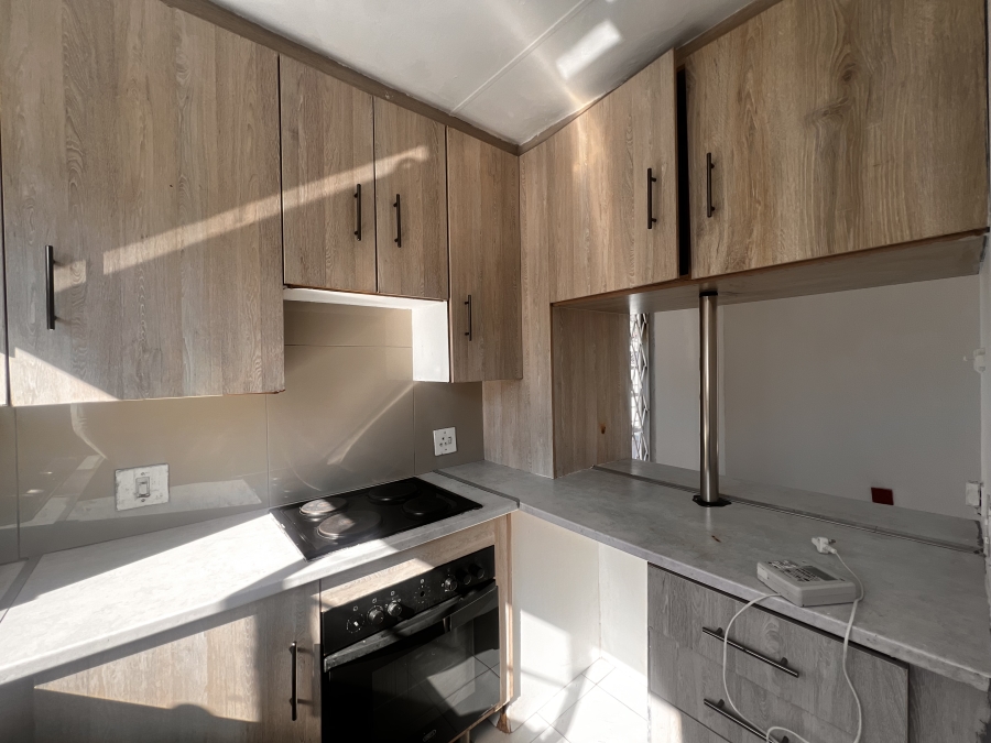 3 Bedroom Property for Sale in Bromhof Gauteng