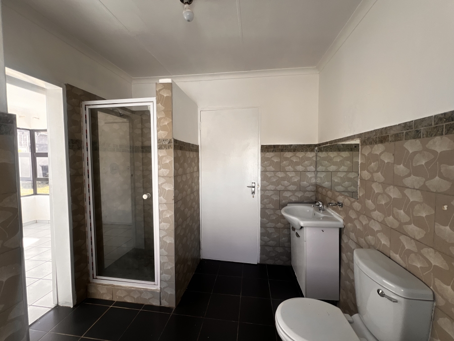 3 Bedroom Property for Sale in Bromhof Gauteng