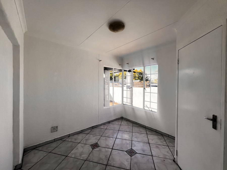 3 Bedroom Property for Sale in Bromhof Gauteng