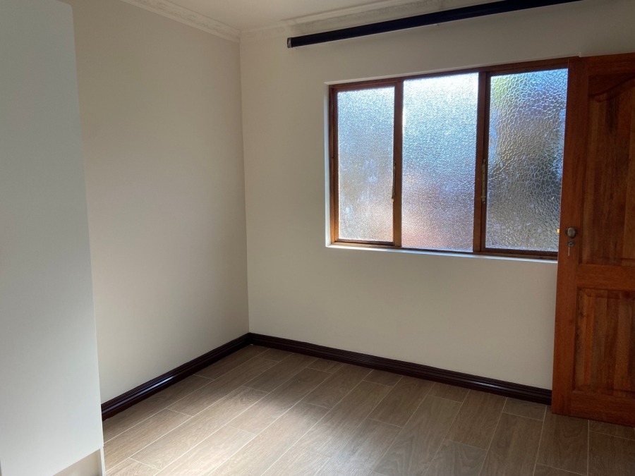 To Let 1 Bedroom Property for Rent in Greenside Gauteng