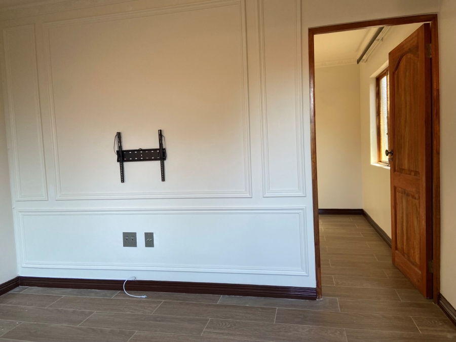 To Let 1 Bedroom Property for Rent in Greenside Gauteng