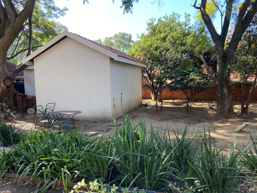 To Let 1 Bedroom Property for Rent in Greenside Gauteng