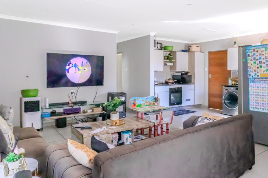 3 Bedroom Property for Sale in Alrode Gauteng