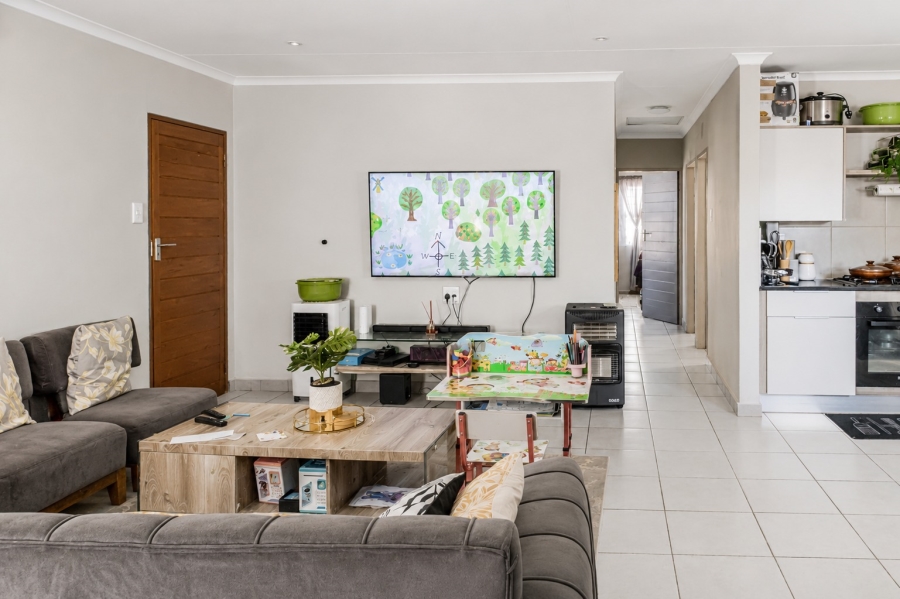 3 Bedroom Property for Sale in Alrode Gauteng