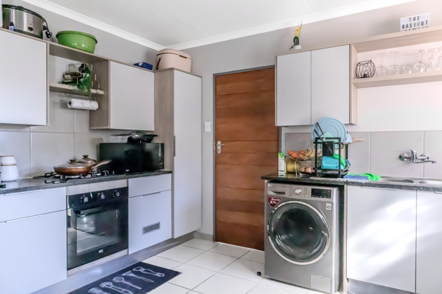 3 Bedroom Property for Sale in Alrode Gauteng