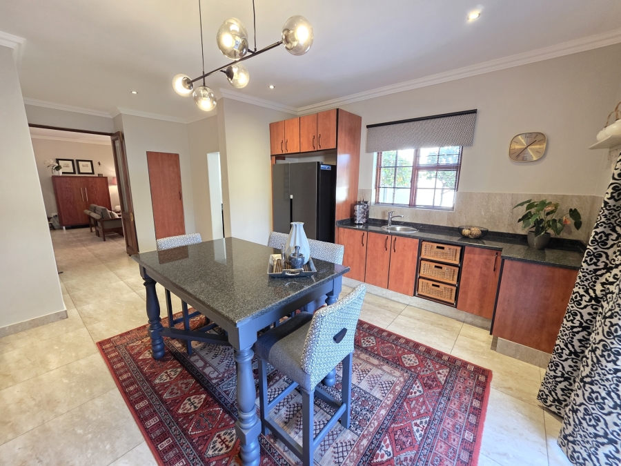 To Let 2 Bedroom Property for Rent in Waterkloof Ridge Gauteng