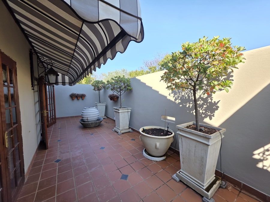 To Let 2 Bedroom Property for Rent in Waterkloof Ridge Gauteng