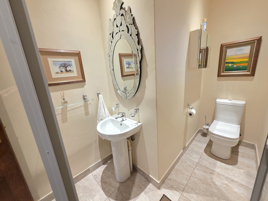 To Let 2 Bedroom Property for Rent in Waterkloof Ridge Gauteng