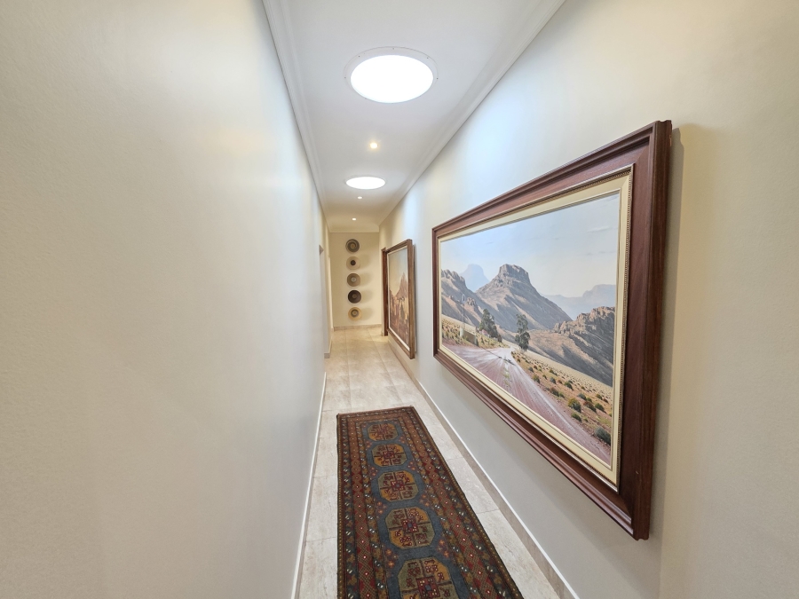 To Let 2 Bedroom Property for Rent in Waterkloof Ridge Gauteng