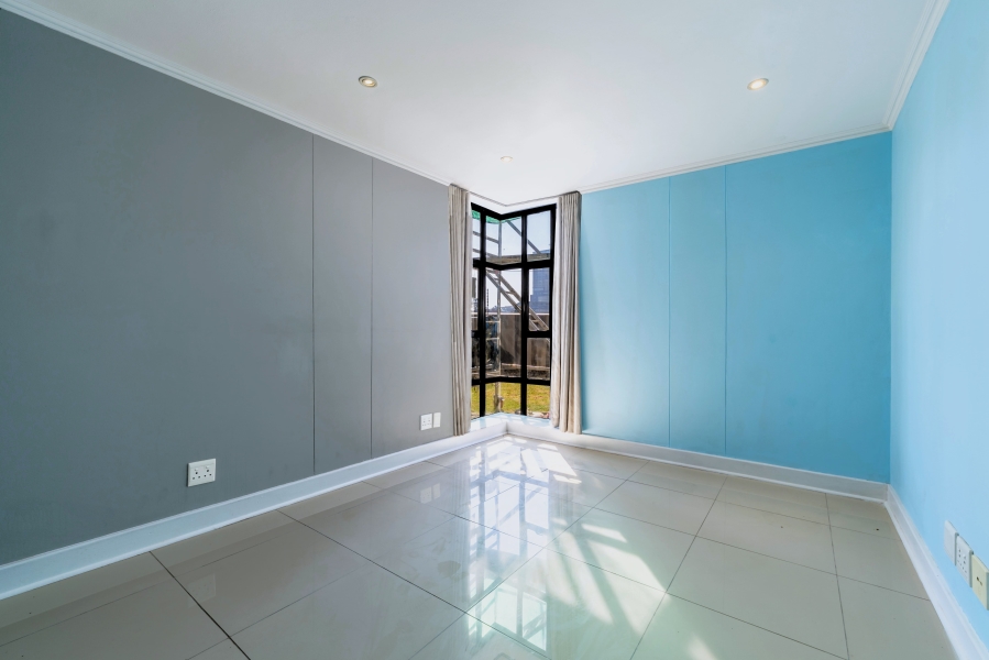 1 Bedroom Property for Sale in Sandown Gauteng