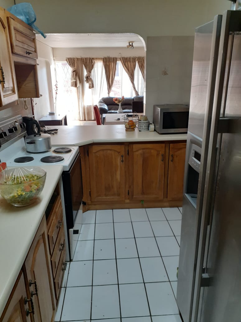 To Let 2 Bedroom Property for Rent in Ferndale Gauteng