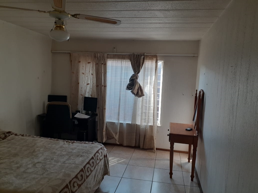 To Let 2 Bedroom Property for Rent in Ferndale Gauteng