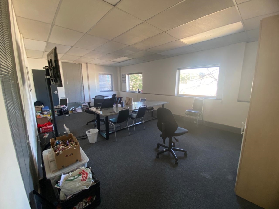 To Let Commercial Property for Rent in Randjespark Gauteng