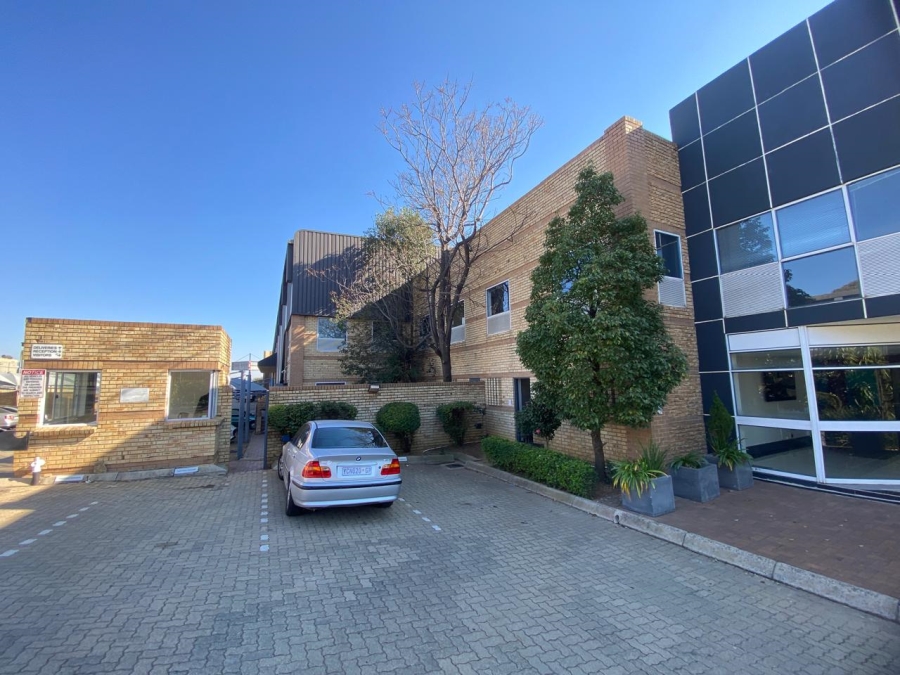 To Let Commercial Property for Rent in Randjespark Gauteng