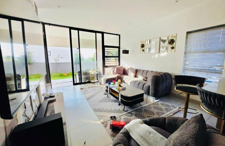 3 Bedroom Property for Sale in Pinehaven Gauteng