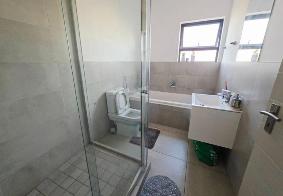 3 Bedroom Property for Sale in Pinehaven Gauteng