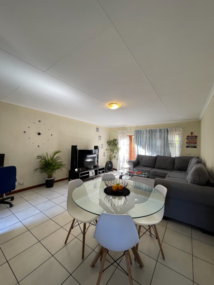 2 Bedroom Property for Sale in Northwold Gauteng