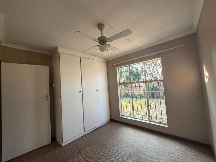 To Let 2 Bedroom Property for Rent in Noordwyk Gauteng