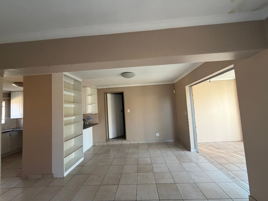 To Let 2 Bedroom Property for Rent in Noordwyk Gauteng