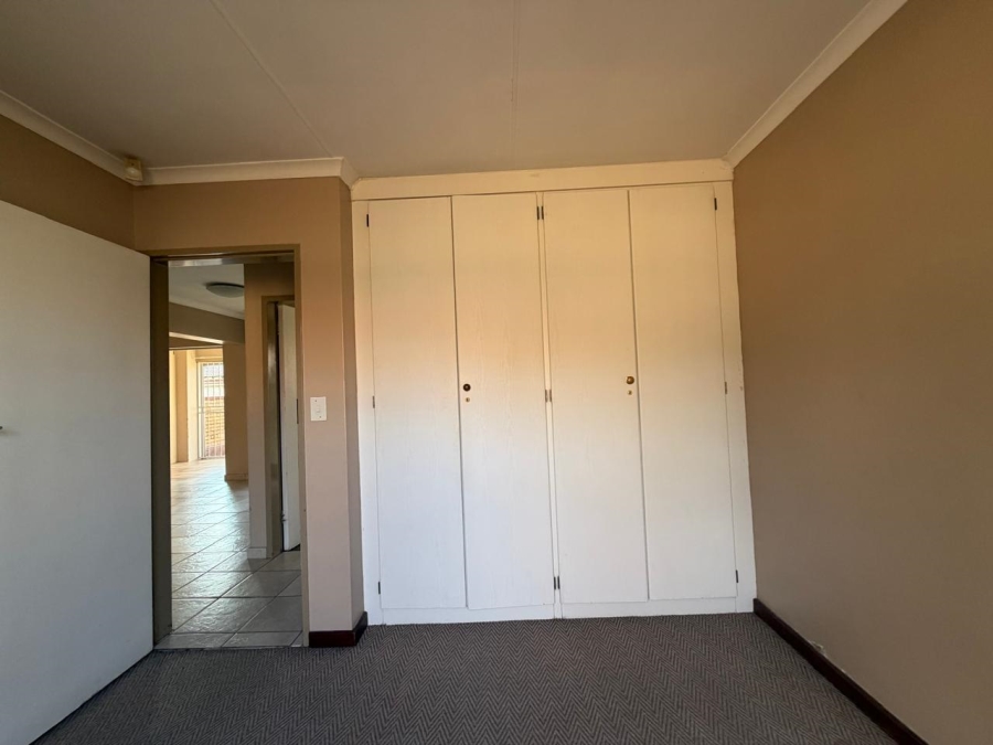 To Let 2 Bedroom Property for Rent in Noordwyk Gauteng