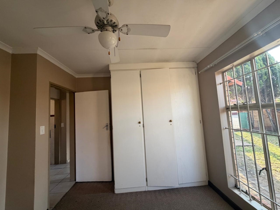 To Let 2 Bedroom Property for Rent in Noordwyk Gauteng