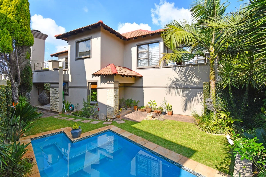 3 Bedroom Property for Sale in Broadacres Gauteng