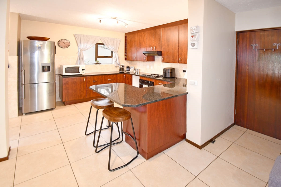3 Bedroom Property for Sale in Broadacres Gauteng