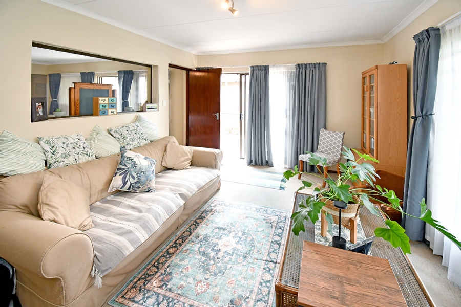 3 Bedroom Property for Sale in Broadacres Gauteng