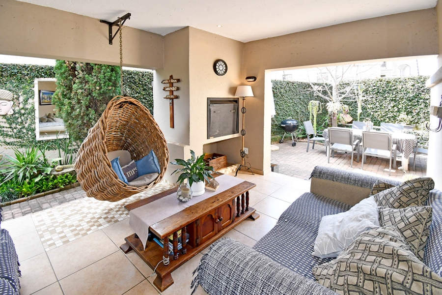 3 Bedroom Property for Sale in Broadacres Gauteng