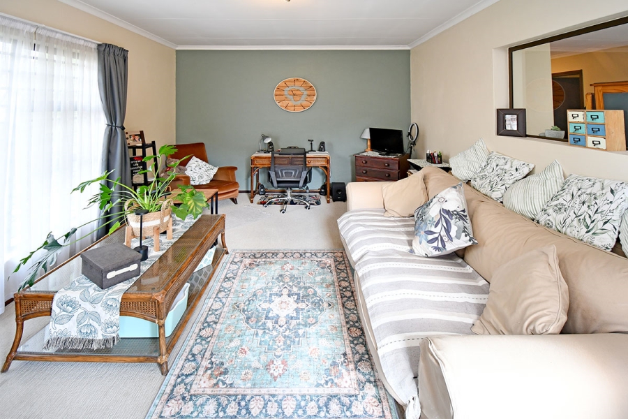 3 Bedroom Property for Sale in Broadacres Gauteng