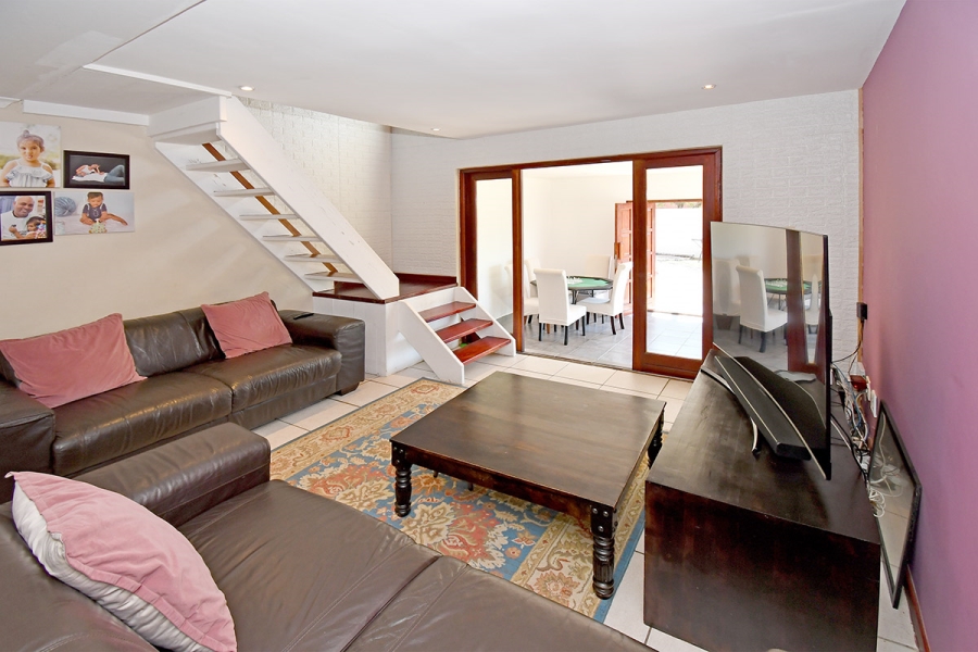 4 Bedroom Property for Sale in Broadacres Gauteng