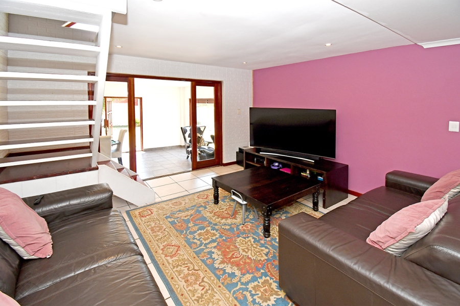 4 Bedroom Property for Sale in Broadacres Gauteng
