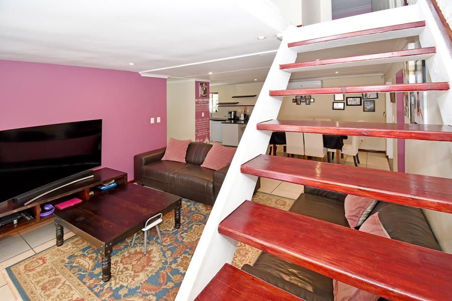 4 Bedroom Property for Sale in Broadacres Gauteng