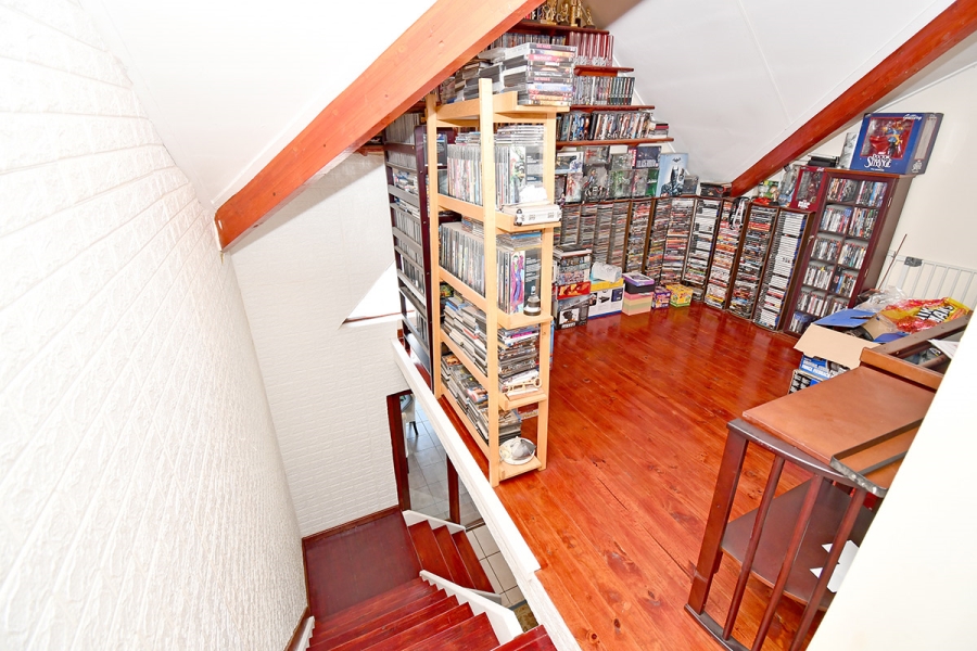 4 Bedroom Property for Sale in Broadacres Gauteng