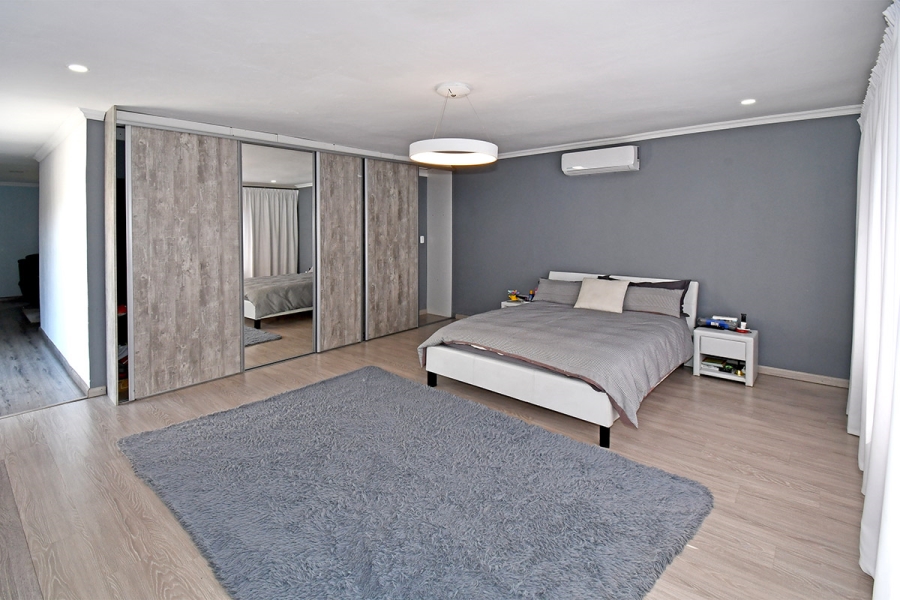 4 Bedroom Property for Sale in Broadacres Gauteng