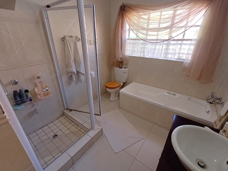3 Bedroom Property for Sale in Arcon Park Gauteng