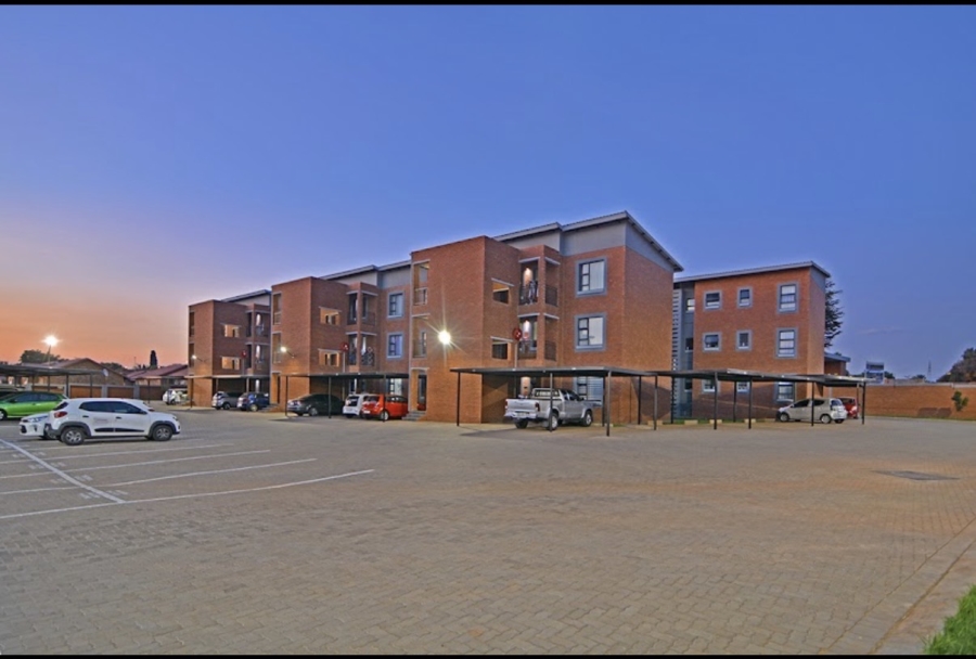 3 Bedroom Property for Sale in Witpoortjie Gauteng