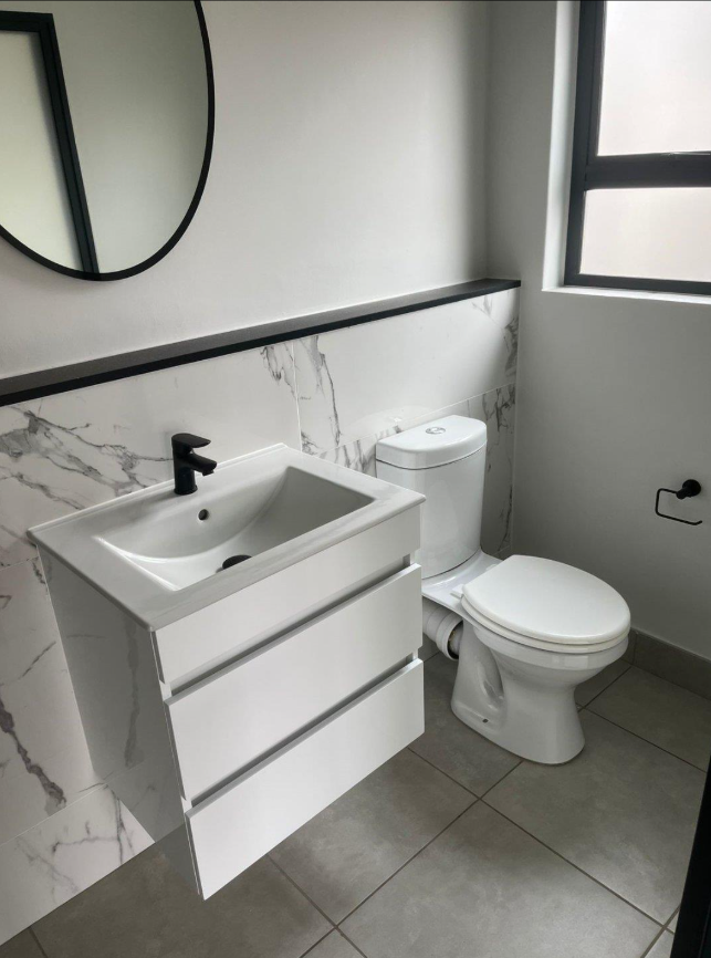 To Let 2 Bedroom Property for Rent in Waterfall Gauteng