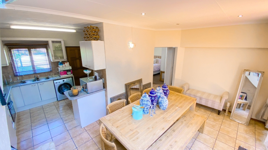 2 Bedroom Property for Sale in Lonehill Gauteng