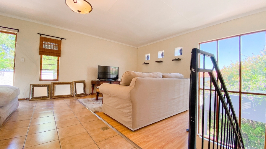 2 Bedroom Property for Sale in Lonehill Gauteng