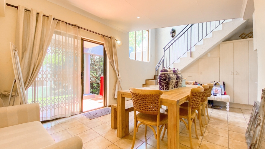2 Bedroom Property for Sale in Lonehill Gauteng