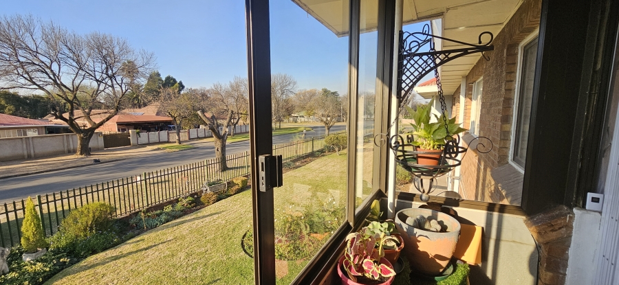 2 Bedroom Property for Sale in Three Rivers Gauteng