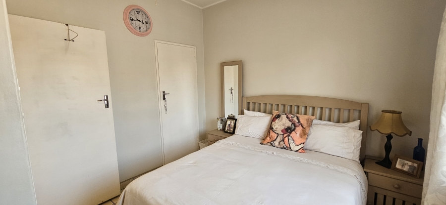 2 Bedroom Property for Sale in Three Rivers Gauteng