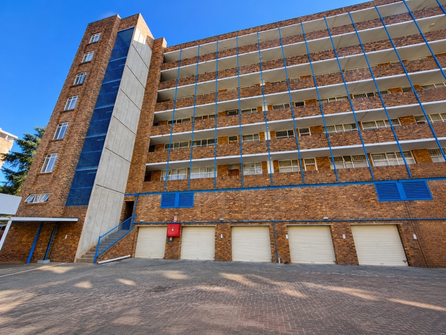 1 Bedroom Property for Sale in Wonderboom South Gauteng